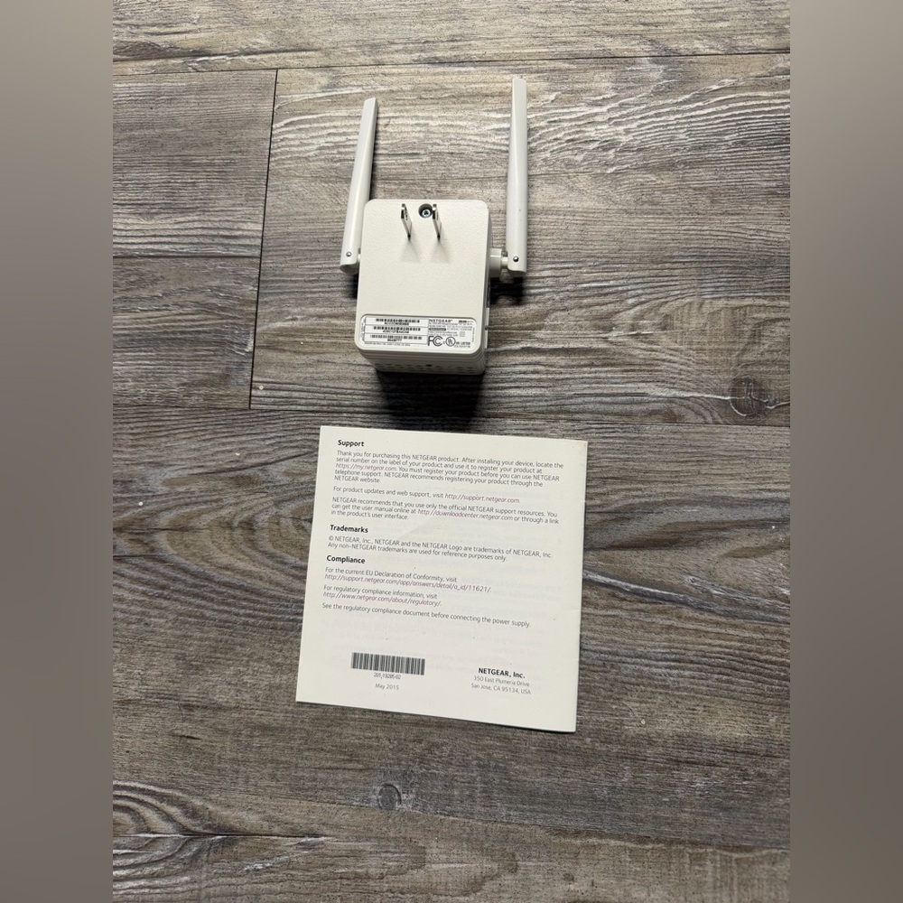 Netgear Extender - Picture 2 of 2